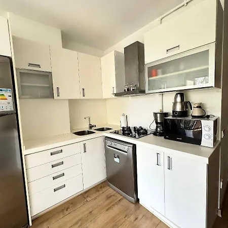 Luxurious Garden Flat By Summitvista *